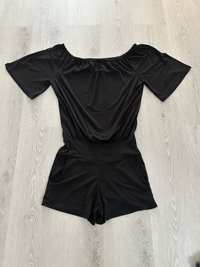 Una Luna Black Off-Shoulder Short Romper